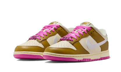 Nike Dunk Low SE Bronzine Pink