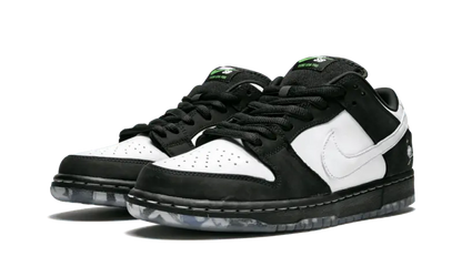 Nike SB Dunk Low Staple Panda Pigeon